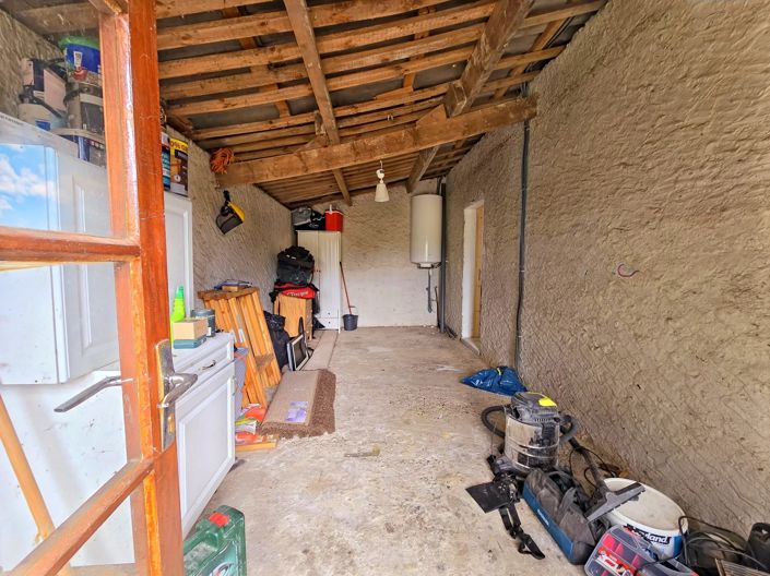 Image No.8-2 Bed House for sale