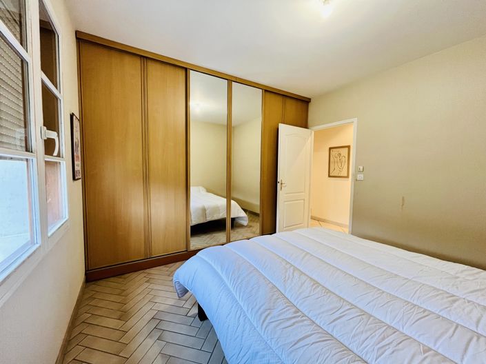 Image No.8-3 Bed Village House for sale