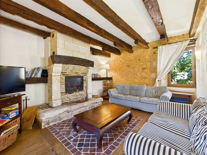 Image No.4-8 Bed House for sale