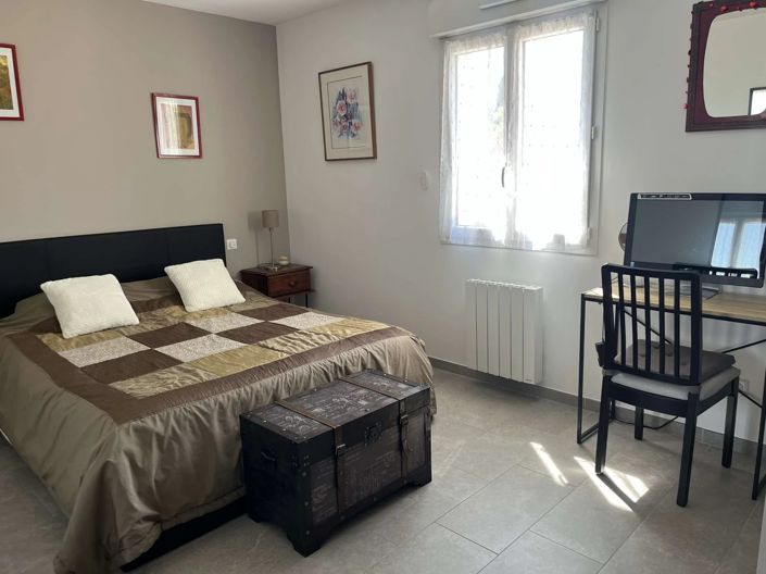 Image No.9-4 Bed House for sale