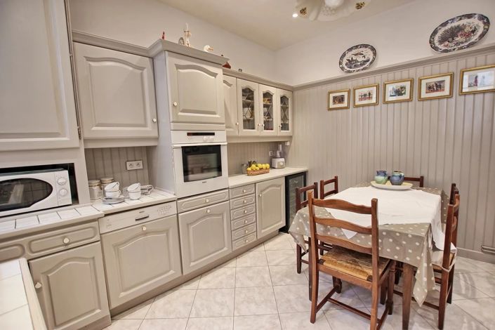 Image No.15-5 Bed House for sale