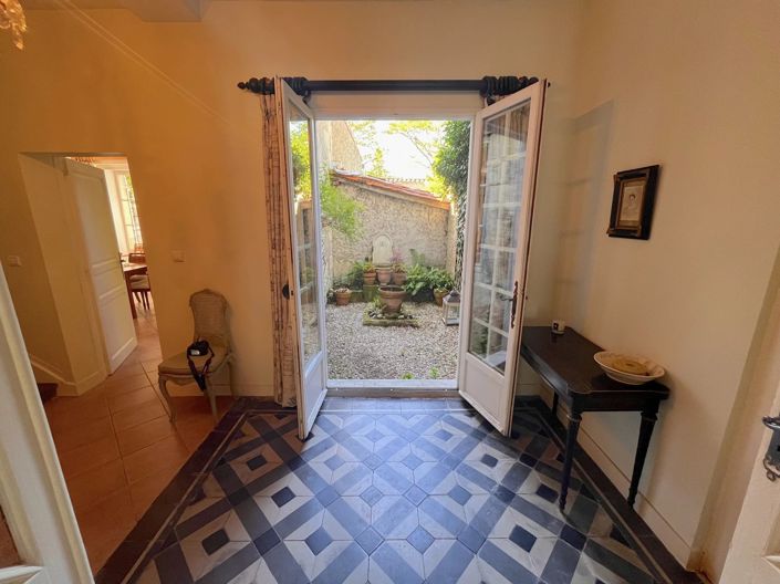 Image No.10-7 Bed House for sale