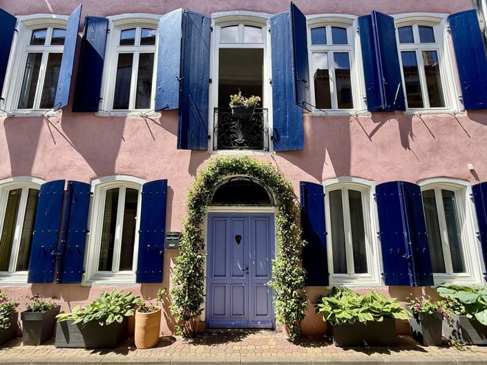 Image No.1-6 Bed House for sale