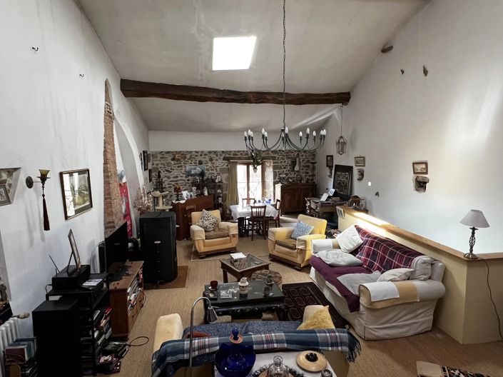 Image No.6-6 Bed House for sale