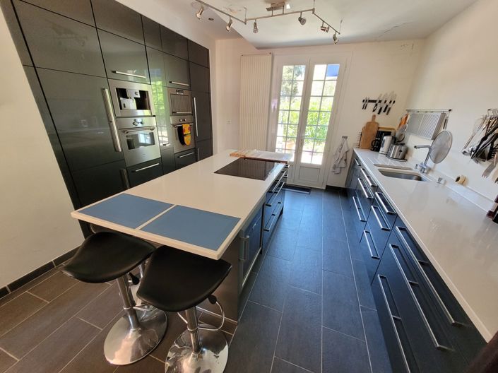 Image No.13-5 Bed House for sale