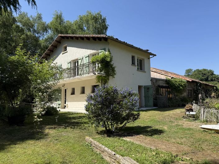 Image No.7-4 Bed Village House for sale