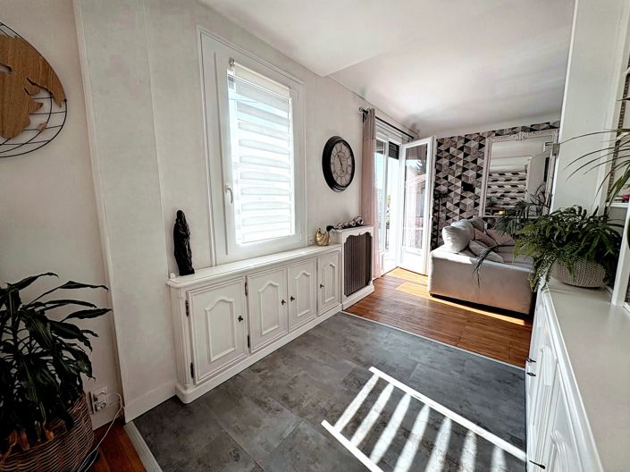 Image No.13-4 Bed House for sale