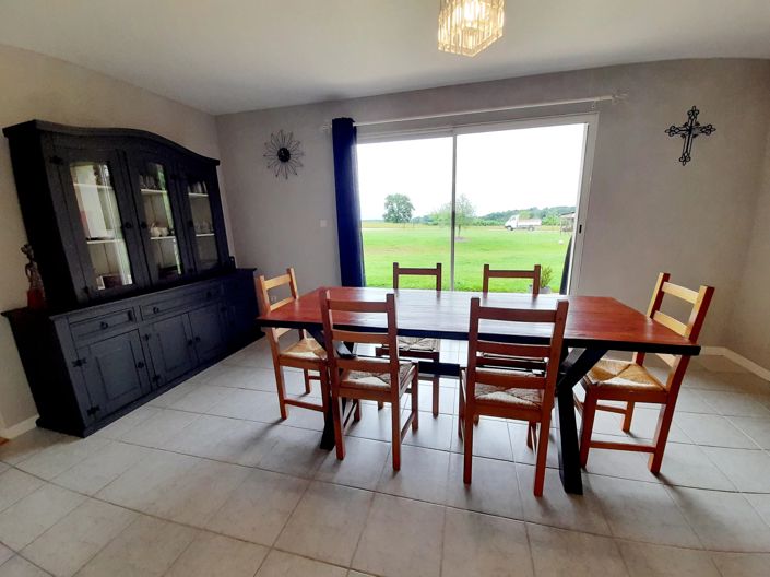 Image No.4-4 Bed Village House for sale