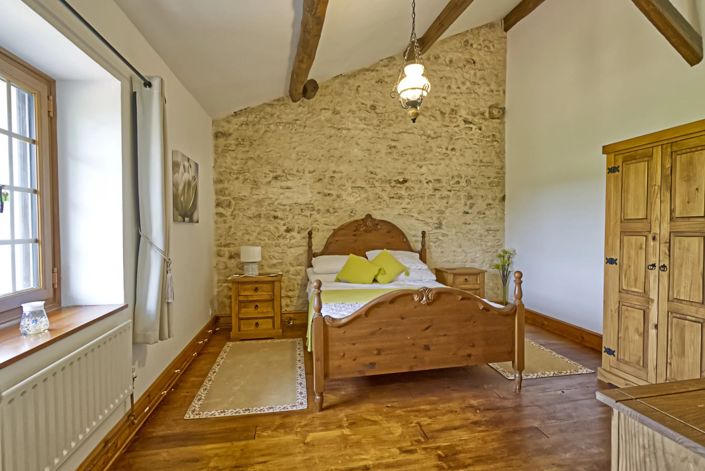 Image No.11-5 Bed House for sale