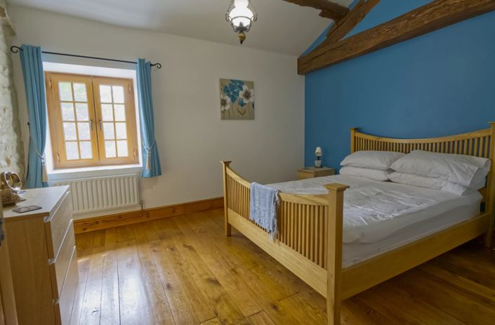 Image No.12-5 Bed House for sale