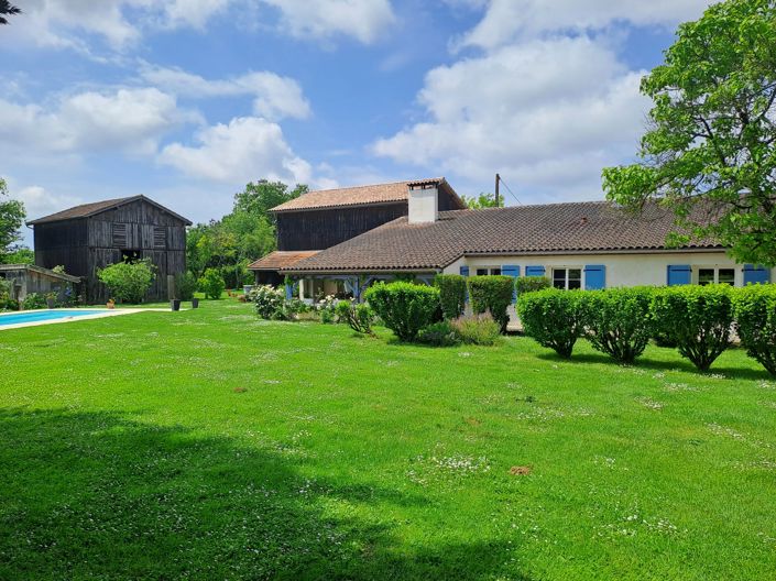 Image No.1-3 Bed House for sale