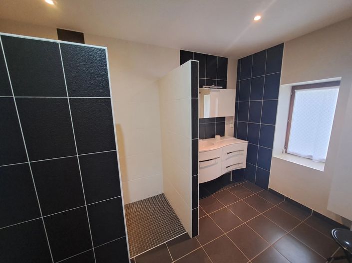 Image No.13-3 Bed House for sale