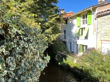 b5e94e992bdd195423c7bfe41dbcf58d35b4408174160