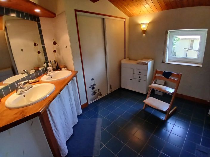 Image No.11-4 Bed House for sale