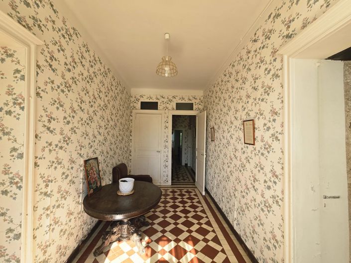 Image No.10-10 Bed House for sale