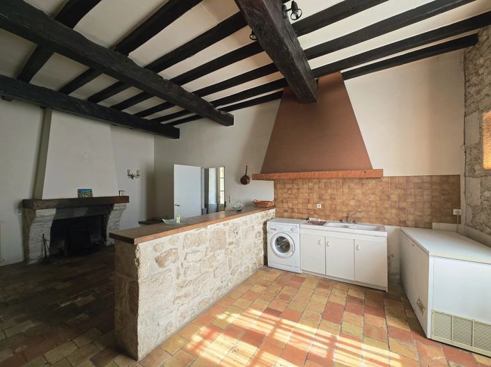 Image No.11-10 Bed House for sale