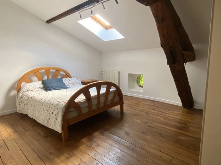 Image No.6-10 Bed House for sale