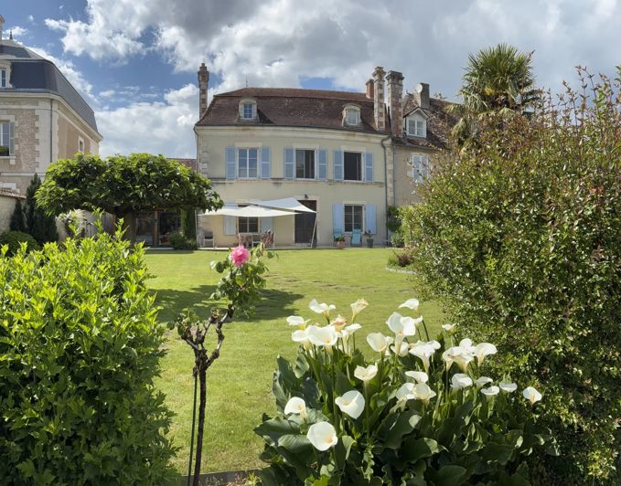 Image No.1-6 Bed House for sale