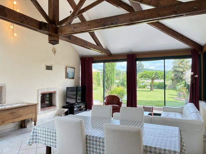 Image No.5-6 Bed House for sale