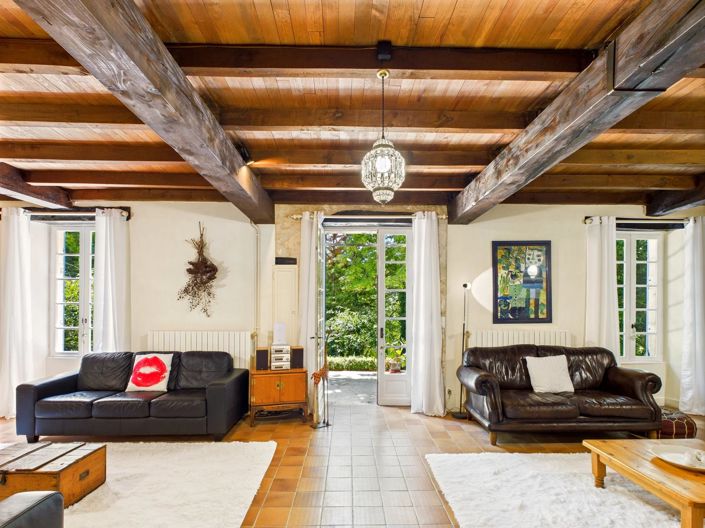 Image No.5-5 Bed House for sale