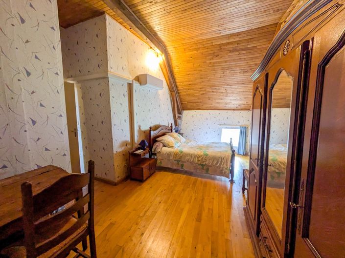 Image No.11-5 Bed House for sale