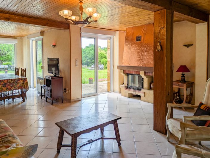 Image No.3-5 Bed House for sale