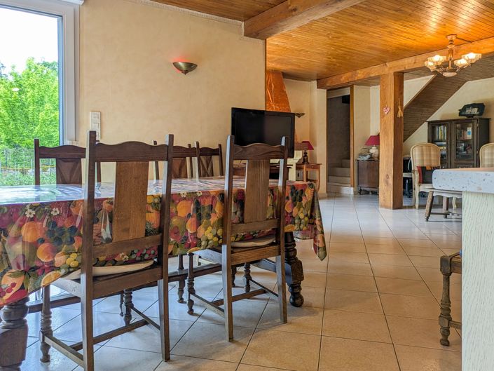 Image No.6-5 Bed House for sale