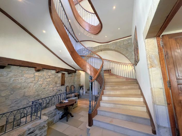 Image No.5-5 Bed House for sale