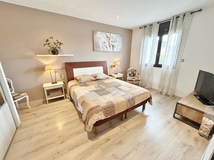 Image No.13-4 Bed House for sale