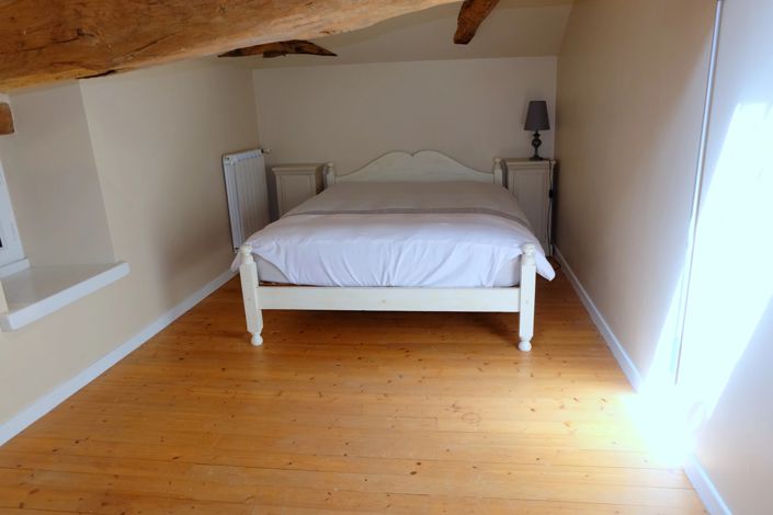 Image No.12-7 Bed House for sale