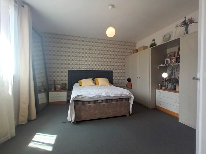 Image No.4-3 Bed Village House for sale