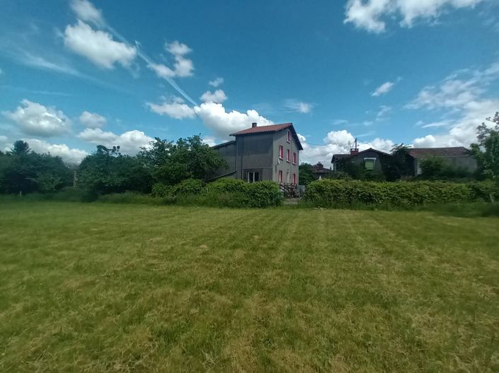 Image No.7-3 Bed Village House for sale