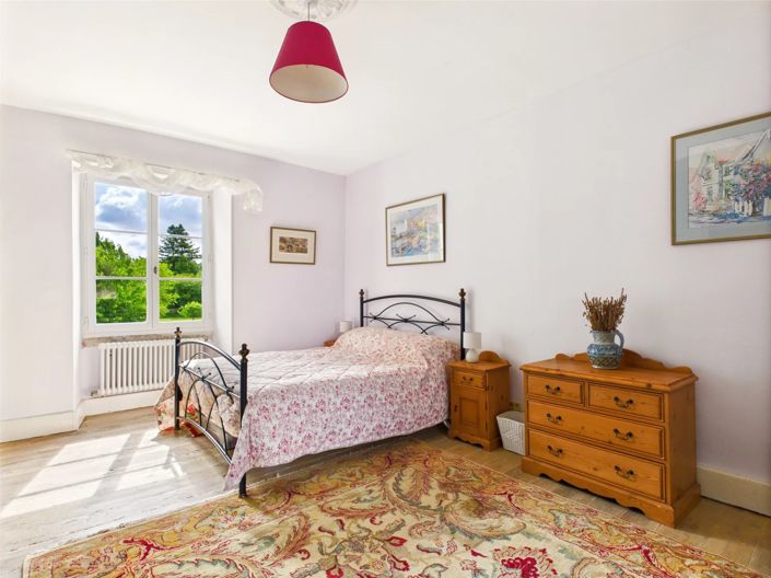 Image No.8-4 Bed Farmhouse for sale