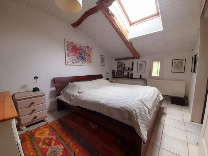 Image No.14-4 Bed Farmhouse for sale