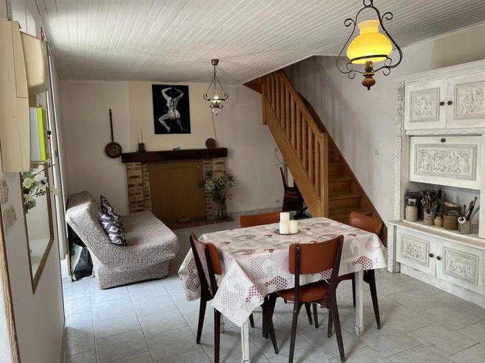 Image No.11-8 Bed House for sale