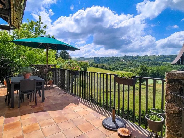 Image No.2-6 Bed House for sale