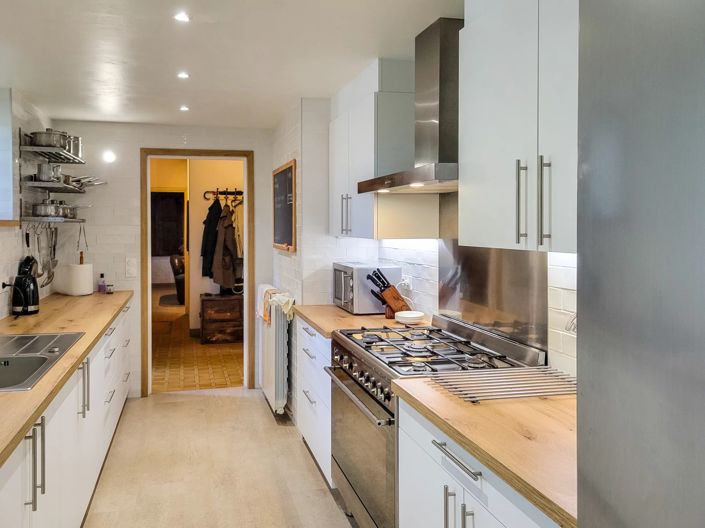 Image No.5-6 Bed House for sale