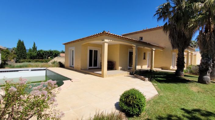 Image No.1-4 Bed House for sale