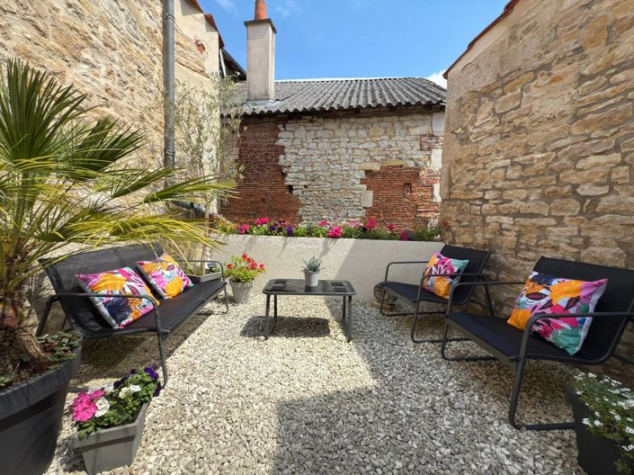 Image No.4-3 Bed Village House for sale