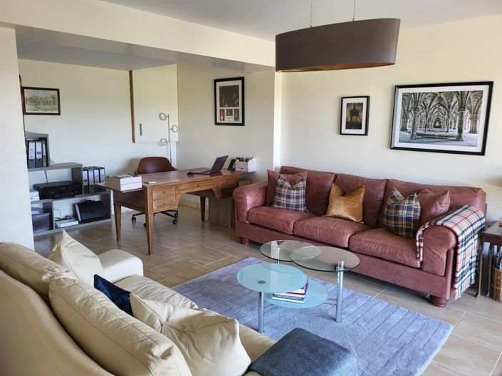 Image No.10-4 Bed House for sale