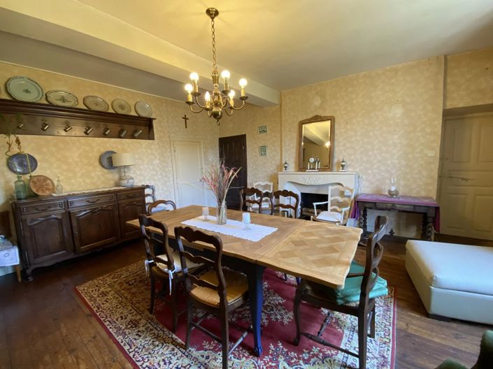 Image No.5-6 Bed House for sale