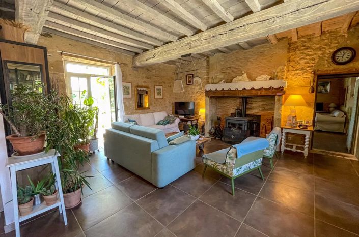 Image No.14-7 Bed House for sale