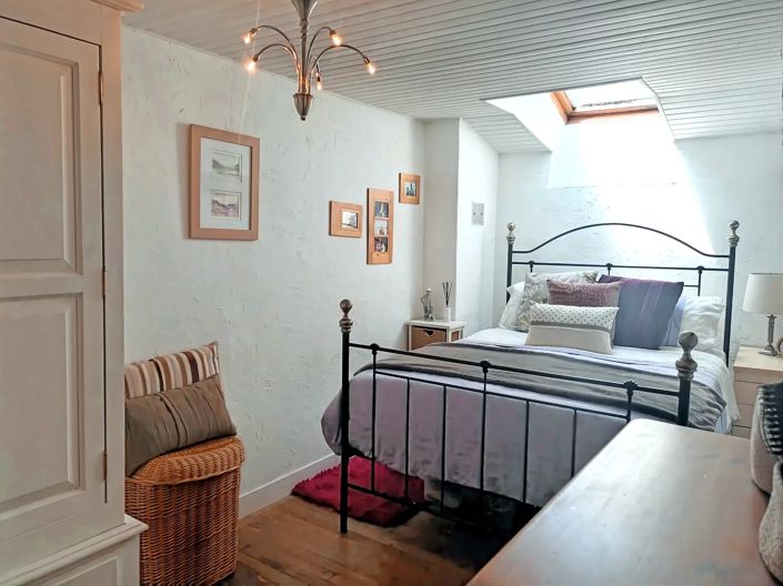 Image No.11-2 Bed Village House for sale