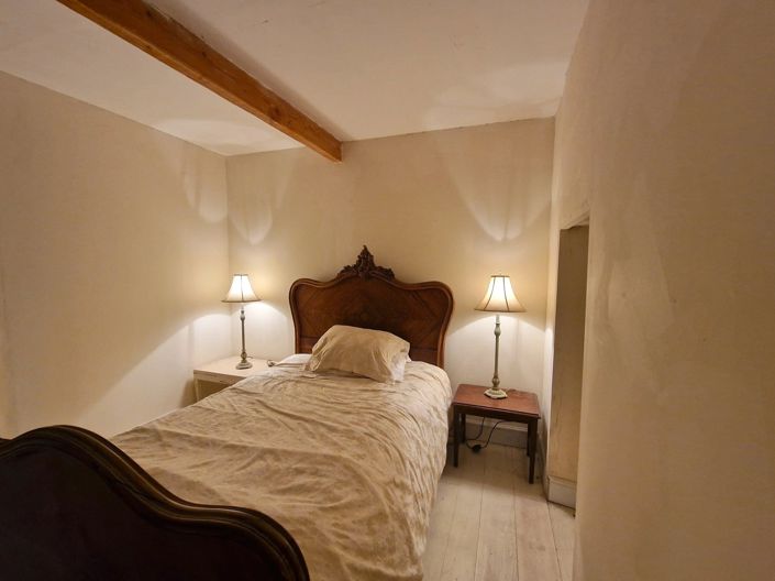 Image No.8-2 Bed House for sale