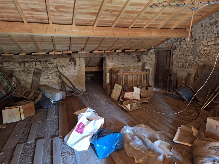 Image No.8-2 Bed House for sale