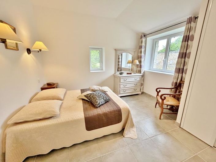 Image No.11-4 Bed House for sale