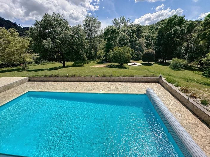 Image No.10-10 Bed House for sale