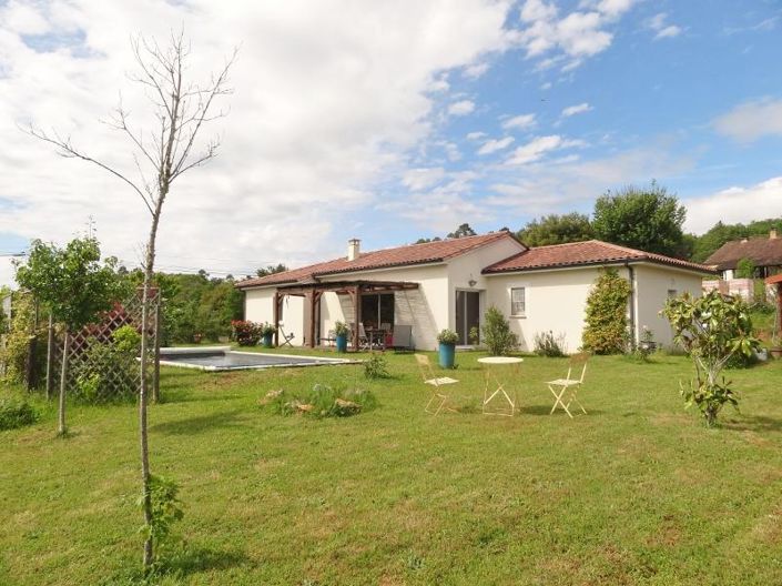 Image No.1-3 Bed House for sale