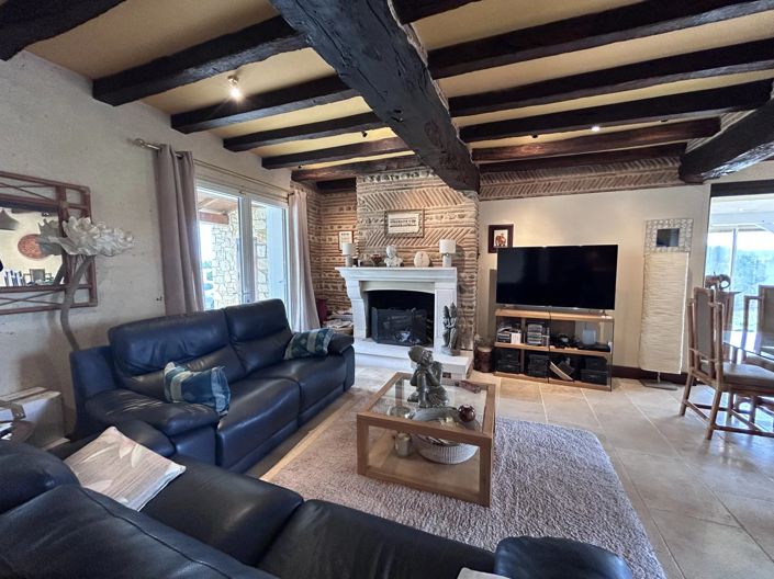 Image No.4-6 Bed House for sale