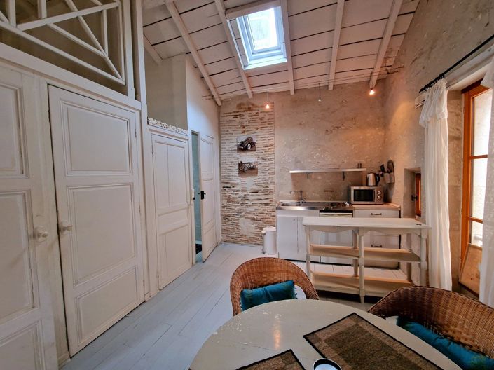 Image No.8-2 Bed House for sale